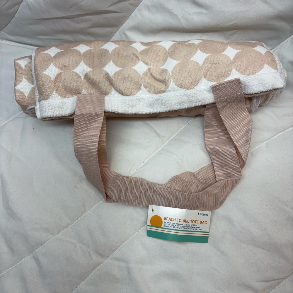 NWT Beige and White Beach Towel Tote Bag